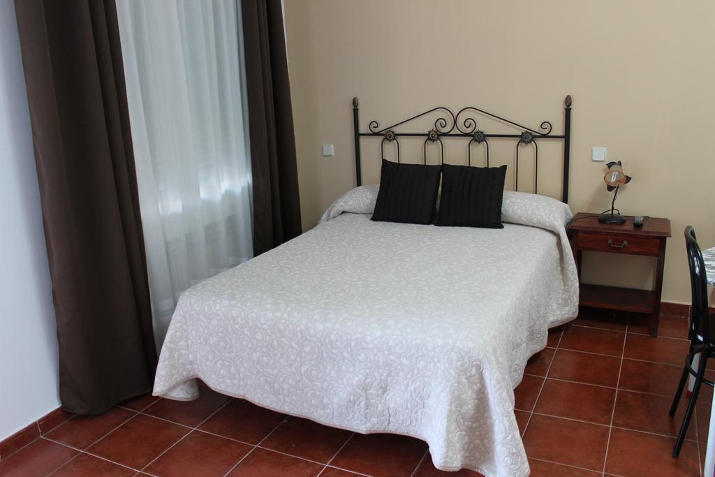 Hostal Restaurante "El Cercao" Sauca Bilik gambar